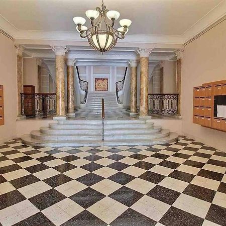 Beautiful Garden Apartment Steps From The Beach Menton Eksteriør billede