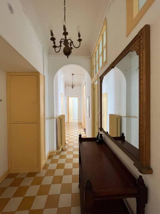 Beautiful Garden Apartment Steps From The Beach Menton Eksteriør billede