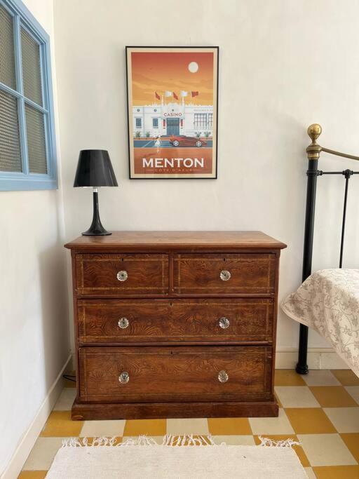 Beautiful Garden Apartment Steps From The Beach Menton Eksteriør billede